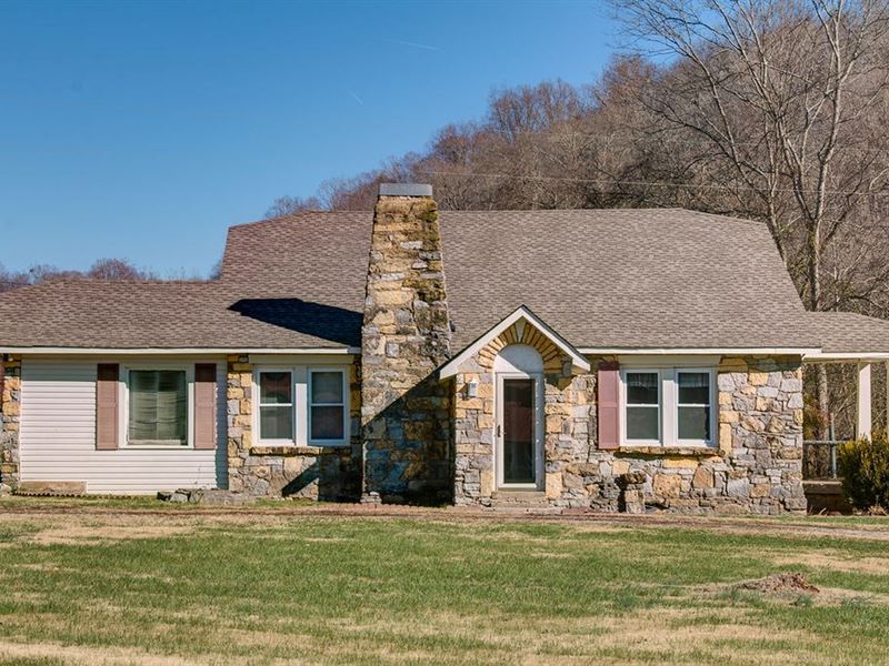 Leipers Fork Area Home for Sale, Farm for Sale in Tennessee, 184208 FARMFLIP