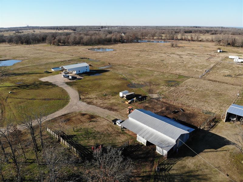 Large Cattle Ranch Valliant : Valliant : McCurtain County : Oklahoma