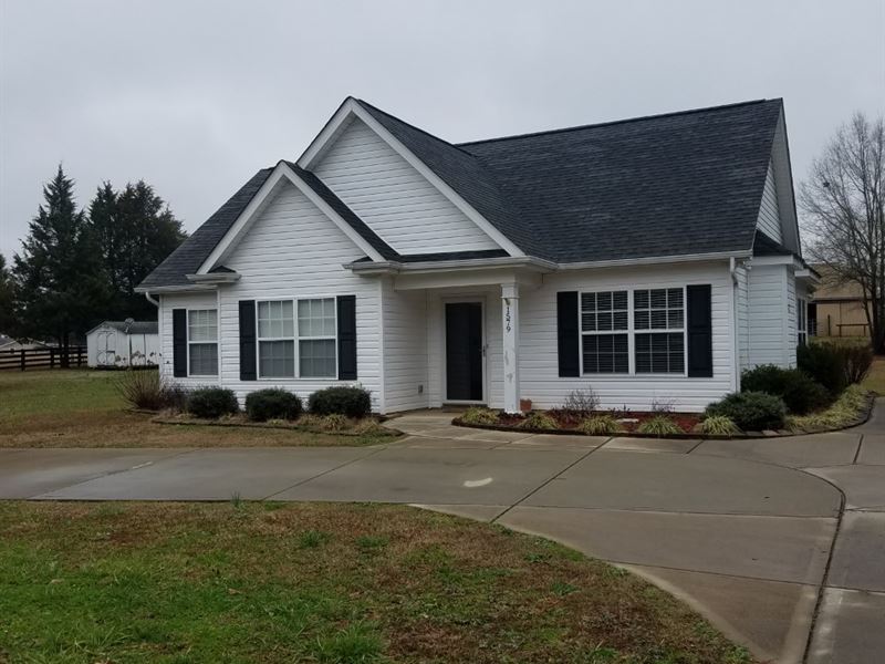 Beautiful Horse Farm With Barn Farm for Sale by Owner in Chester