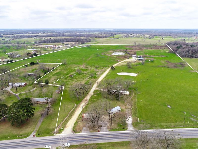 Texas Dairy Farm, 3 Homes, 101 East : Yantis : Wood County : Texas