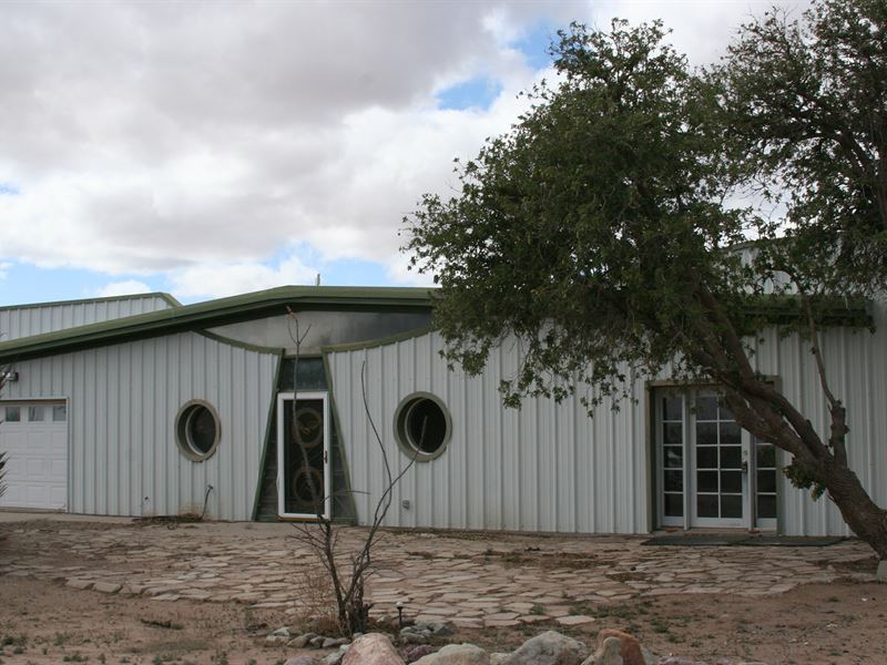 Unique Property With Mountain Views Farm for Sale in Deming, Luna