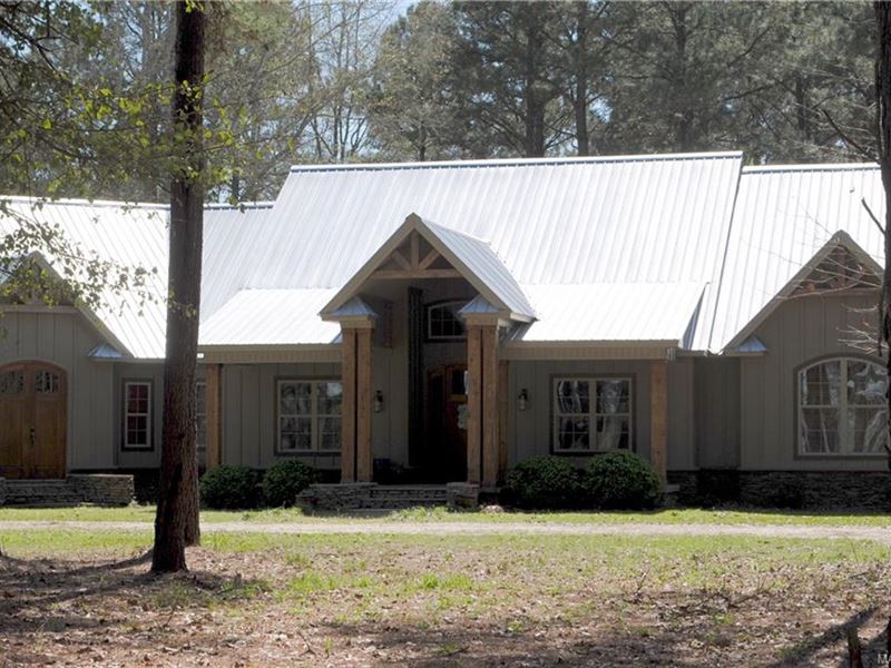 Beautiful Custom Home On 10.66 Acs, Farm for Sale in Alabama, 191827