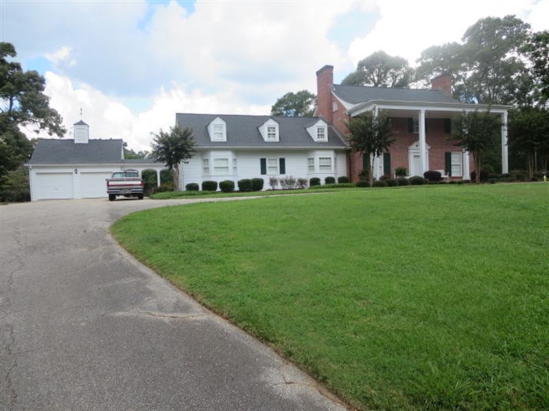 Beautiful Home with 6 Acres : Lineville : Clay County : Alabama