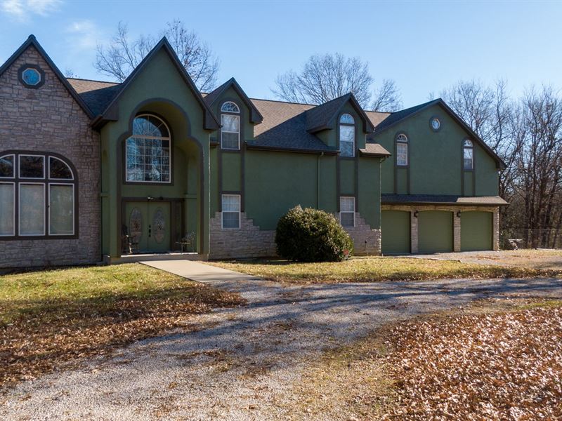 Beautiful Country Home North Farm for Sale in Kingsville, Johnson