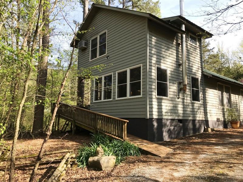 Cabin 10 Acres Bordering National Farm for Sale in Mountain View, Stone County, Arkansas