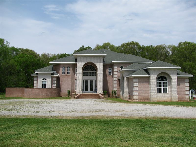 Private Luxury Home Land, Farm for Sale in Tennessee, 197452 Buy Farms for Sale, Find