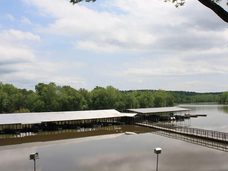 Greenville MO Resort Marina Farm for Sale in Greenville, Wayne County