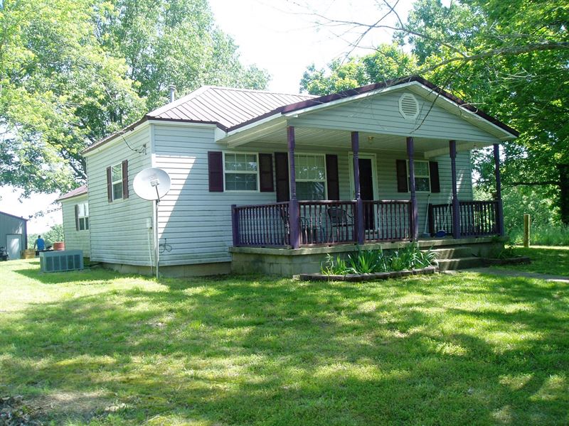 Three Bedroom Two Bath House Farm for Sale in Puxico, Stoddard County