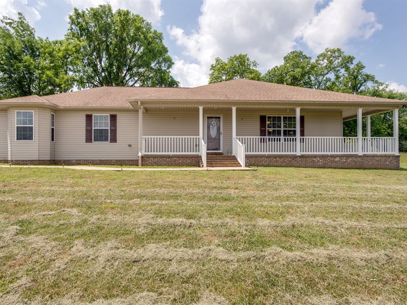 Custom Built Home Acreage, Giles : Lynnville : Giles County : Tennessee
