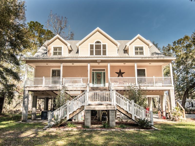 Beautiful Riverfront Property 10 Farm for Sale in Mayo, Lafayette County, Florida 205282