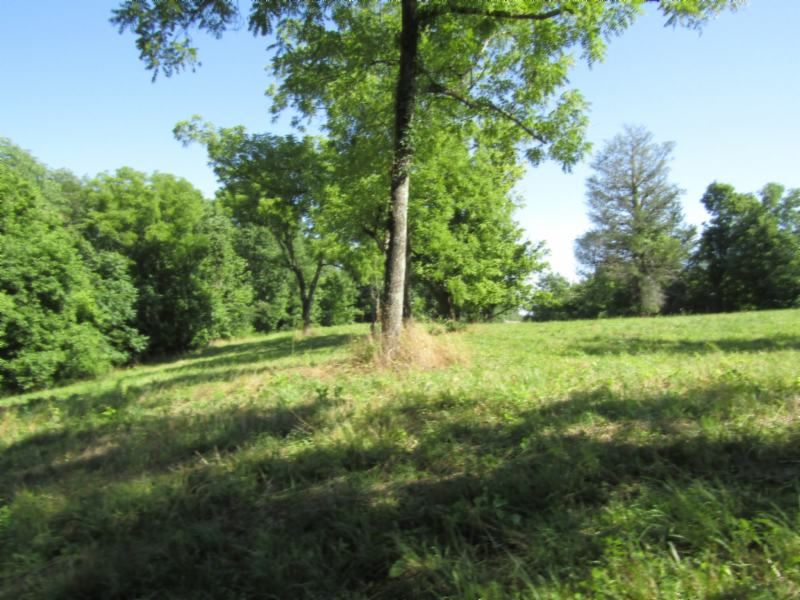 5+ Ac On Calf Killer River : Sparta : White County : Tennessee