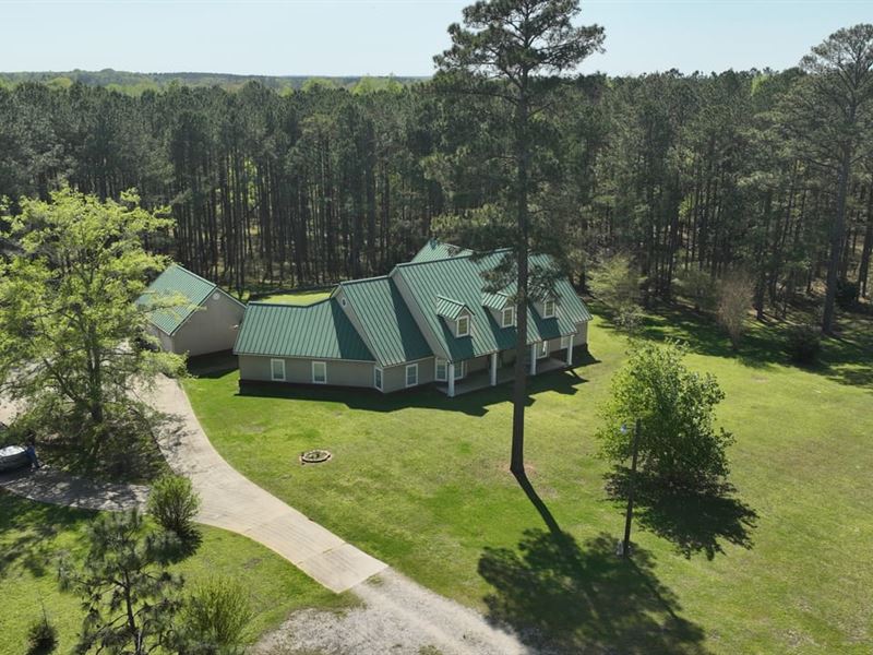 Beautiful Home with 10 Acres in Bul : Union Springs : Bullock County : Alabama