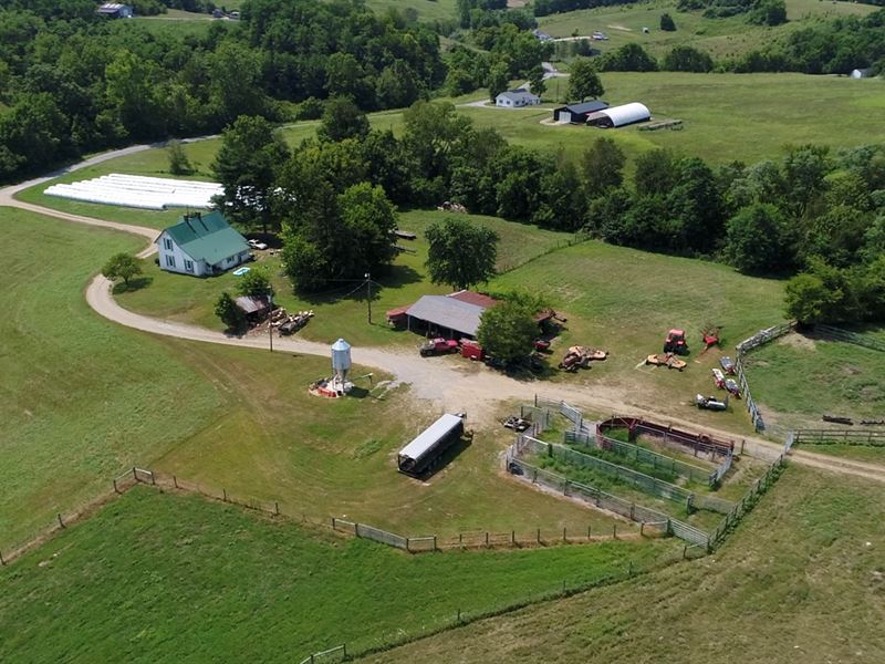 Cattle Farm Deluxe, Western Boyle Farm for Sale in Gravel Switch, Boyle County, Kentucky