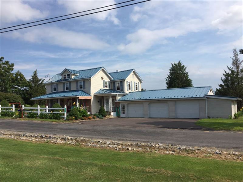 6 Acres, Home, Barn, Ponds Farm for Sale in Danville, Montour County