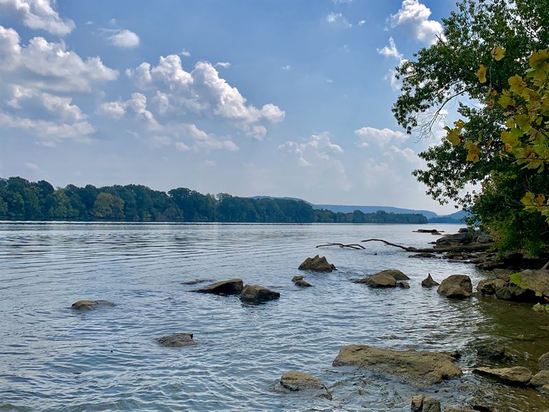 1 Mile Of Tn River Frontage : Union Grove : Marshall County : Alabama