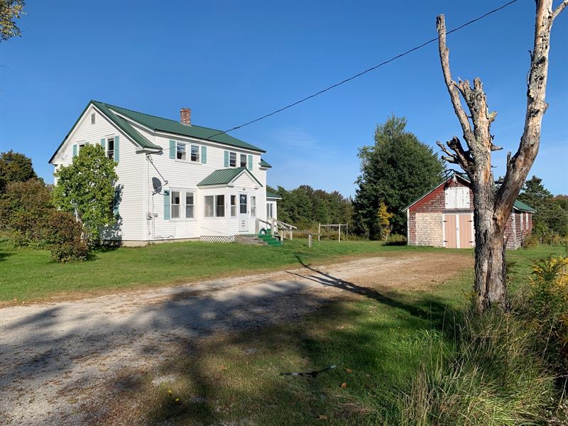 Country Home in Burlington Maine, Farm for Sale in Maine, 217004