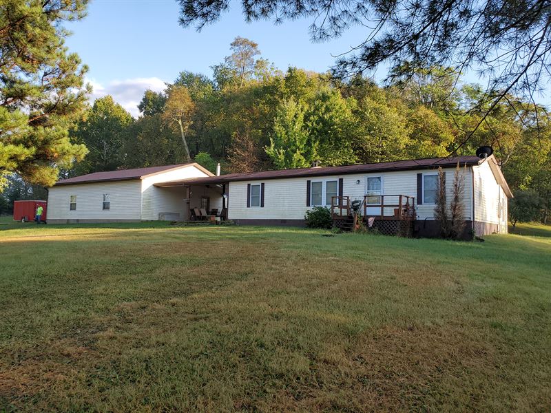 Beautiful Country Home With Acreage Farm for Sale in Belleville, Wood