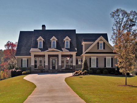 Executive Home On 10 Acres : Madison : Morgan County : Georgia