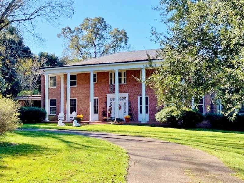 Large Antebellum Home 66 Acres Land, Farm for Sale in Mississippi