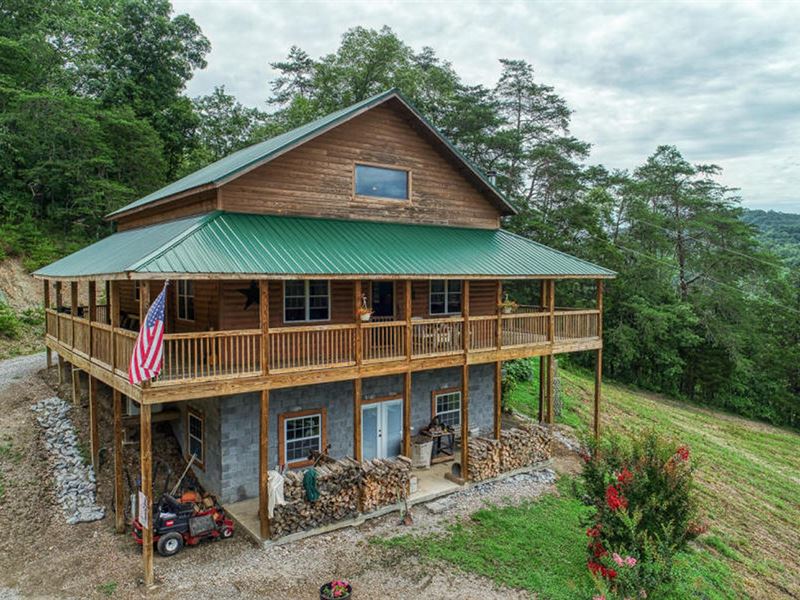 Custom Built Home Must See, Farm for Sale in Tennessee, 221206 FARMFLIP