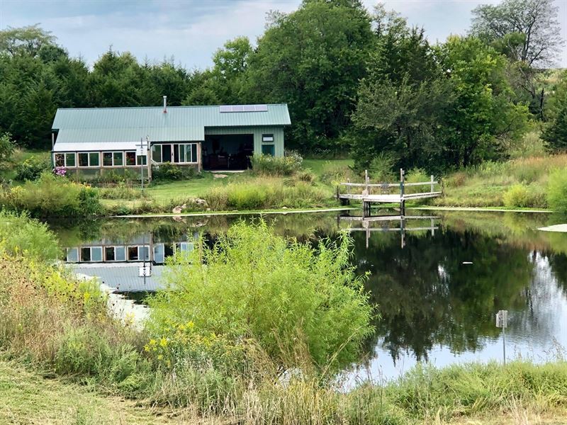 Secluded Iowa Cabin Great Hunting, Farm for Sale in Iowa, 222036
