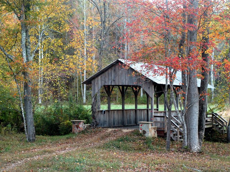 Hardwood Mountain Preserve Farm for Sale in Fruithurst, Cleburne