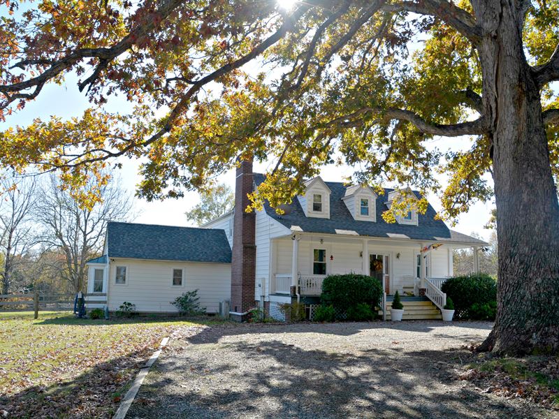 Simply Stunning Farm for Sale in Farmville, Cumberland County