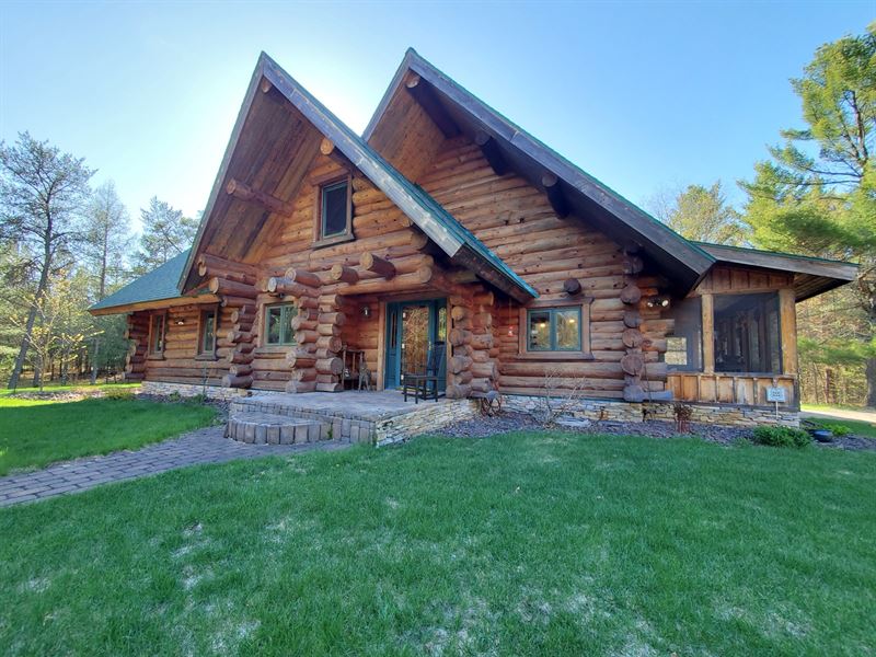 Secluded Log Cabin Woods : Farm for Sale in Black River Falls, Jackson