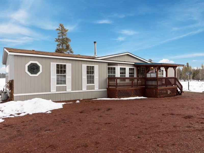 Wide Open Space, 3 Homes Farm for Sale in Chiloquin, Klamath County