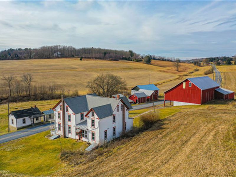 76+ Acres, Farmhouse, Barn & Bldg : New Ringgold : Schuylkill County : Pennsylvania