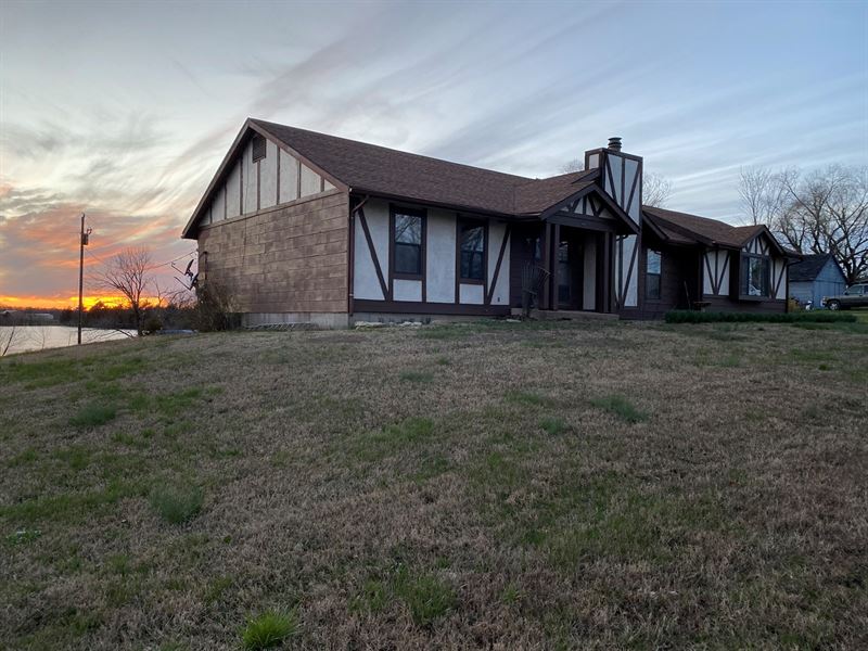 Private Lake Fishing Central MO, Farm for Sale in Missouri, 237011