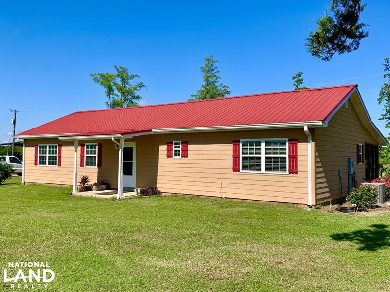 Susian Ford Creek Home and Cattle, Farm for Sale in 239207