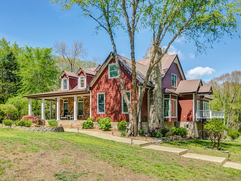 Private & Unique Property Farm for Sale in Bon Aqua, Dickson County