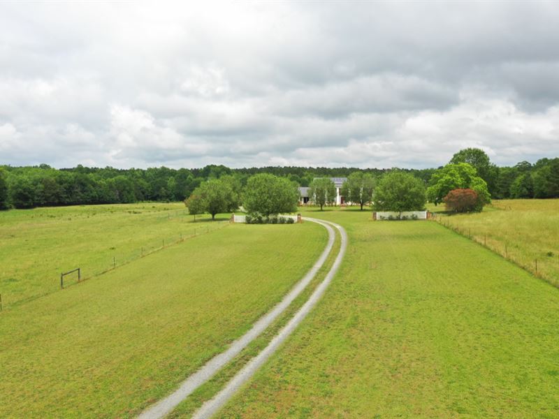 Beautiful Farm House, Farm for Sale in South Carolina, 242131 FARMFLIP