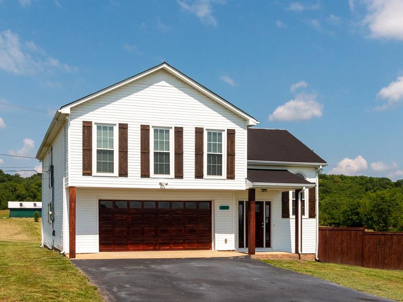 Country Home Acreage MT Pleasant, Farm for Sale in Tennessee, 243015