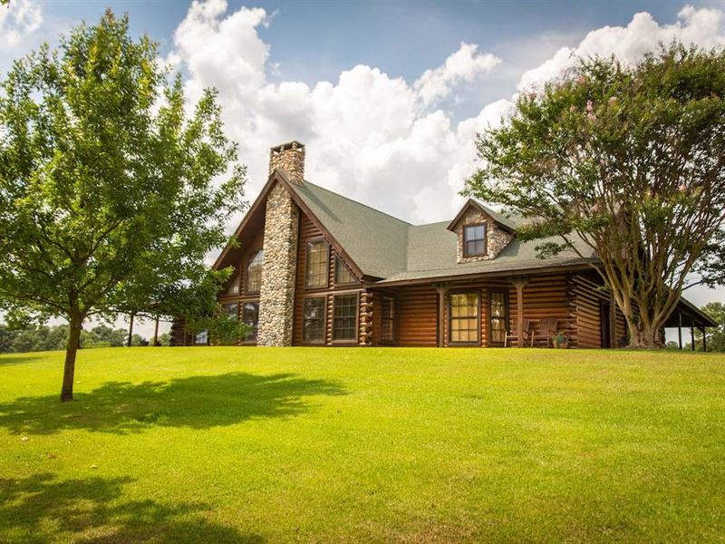 Noonday Estate Farm for Sale in Hallsville, Harrison County, Texas