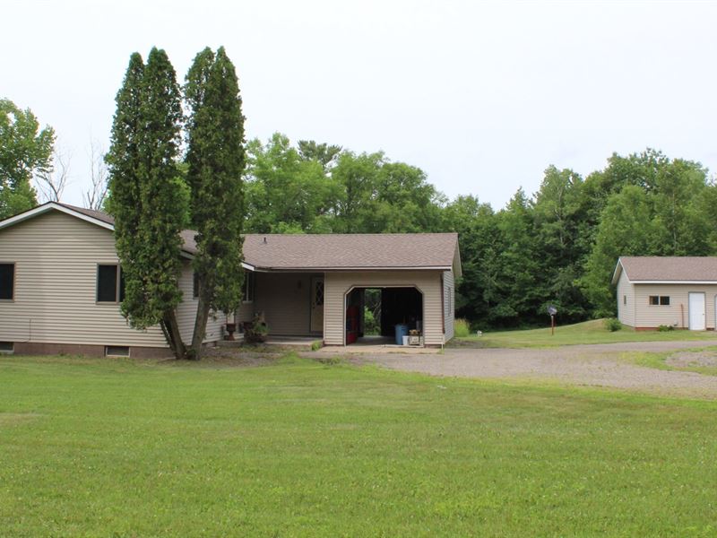 Milaca Country Home, River Frontage Farm for Sale in Milaca, Mille