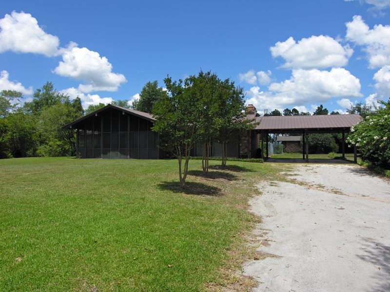 Home and 13 Acres, Farm for Sale in 248748 FARMFLIP