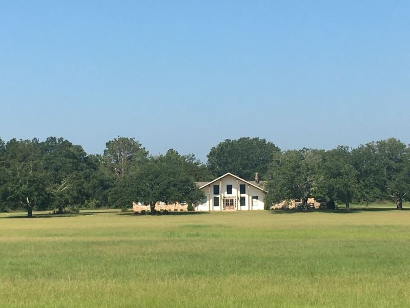 Bank Foreclosure, Home & 17.3 Farm for Sale in Sandy Hook, Marion