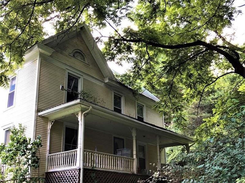 Historic Farmhouse in Floyd VA, Farm for Sale in Virginia, 251636
