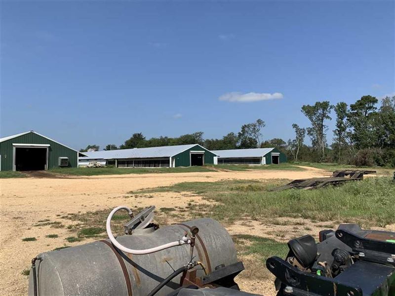 6 Broiler Houses on 162 Acres, Farm for Sale in Arkansas, 254767