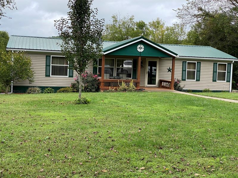 Pending Home on Cumberland River Farm for Sale in Burkesville