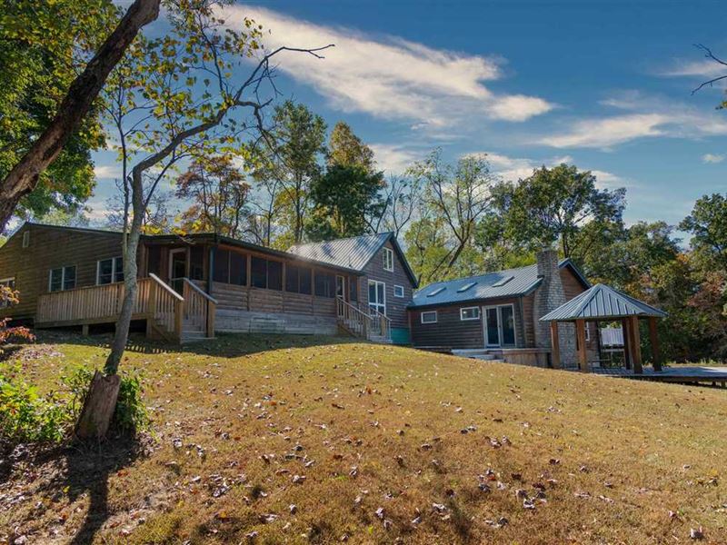 Dukes Lake House Farm for Sale in Jasonville, Greene County, Indiana