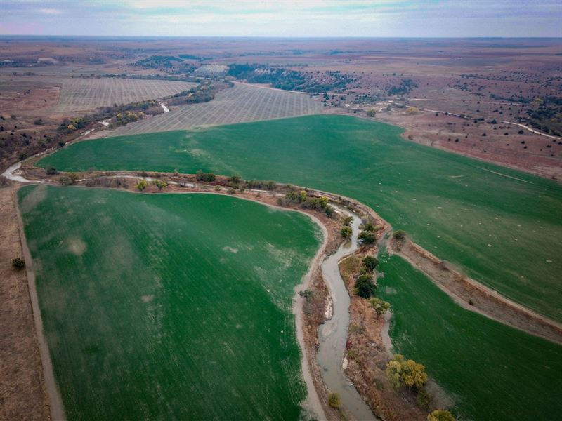 Saline River Hilltop Hideaway, Farm for Sale in Kansas, 258538 FARMFLIP