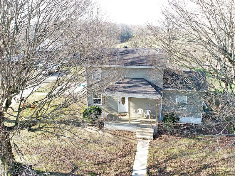 3 Bedroom 3.5 Baths Glasgow KY 9.79, Farm for Sale in Kentucky, 261814