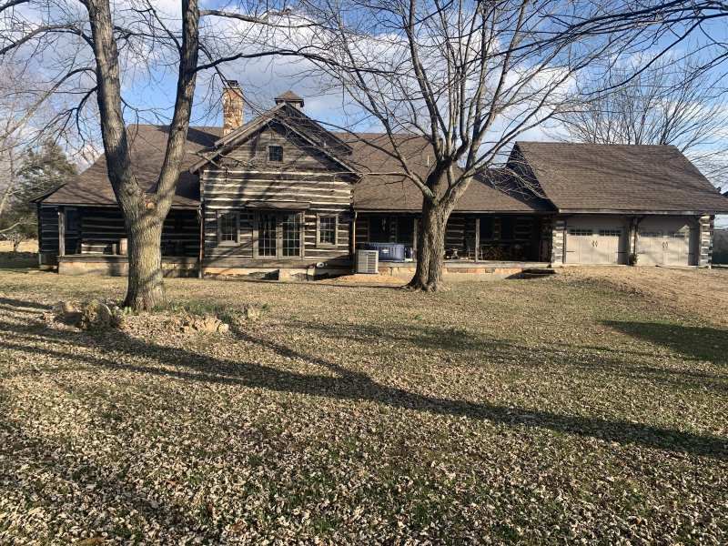 Log Home with Land, Farm for Sale in Missouri, 262553 FARMFLIP