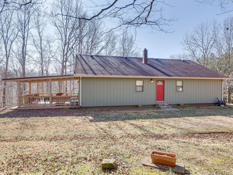 Country Home Acreage Hohenwald Farm for Sale in Hohenwald, Lewis