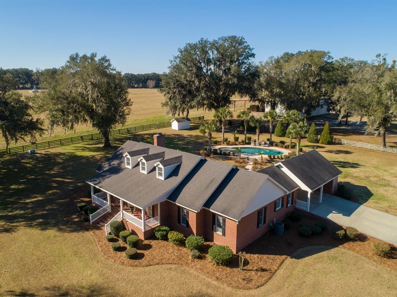 105 Ac Estate Home and Cattle Farm Farm for Sale in Madison