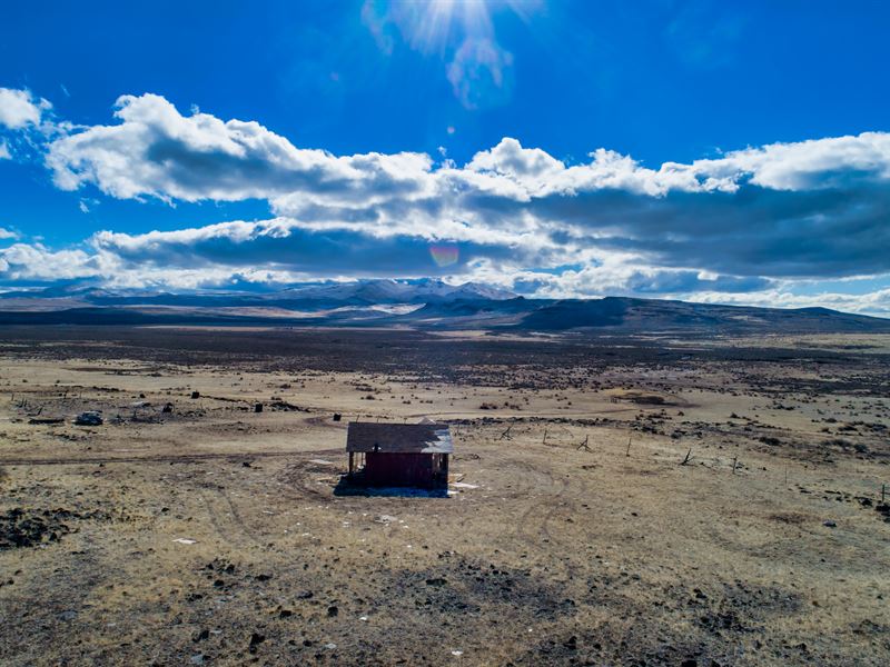 320 Acres of Classic American West : Litchfield : Lassen County : California