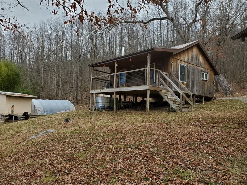 37.76+/- Acres, 2 Off Grid Cabins : Whitwell : Marion County : Tennessee